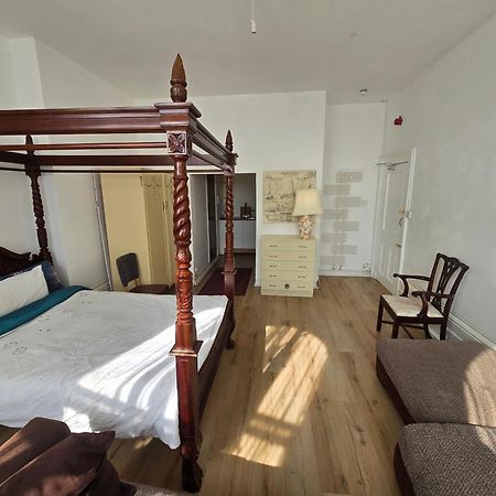 Studio Next To Port, Cliffs, With Parking Dover Esterno foto