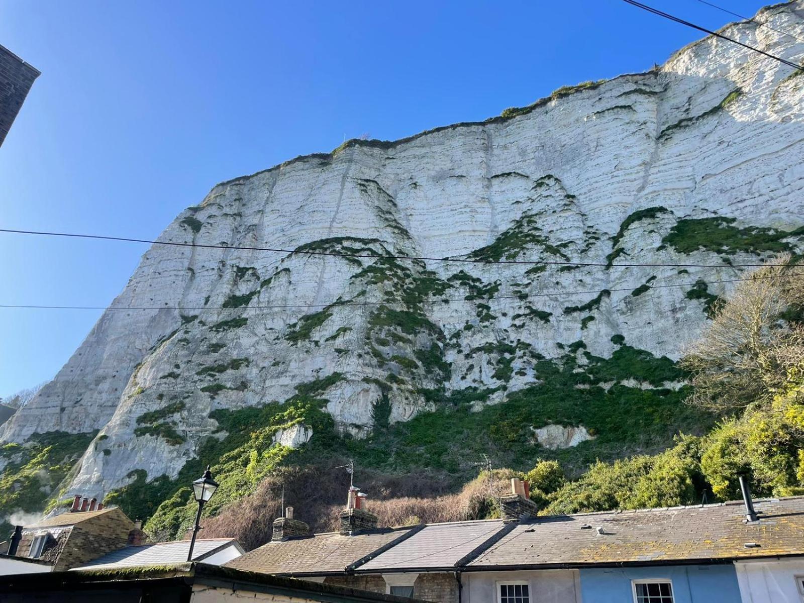 Studio Next To Port, Cliffs, With Parking Dover Esterno foto