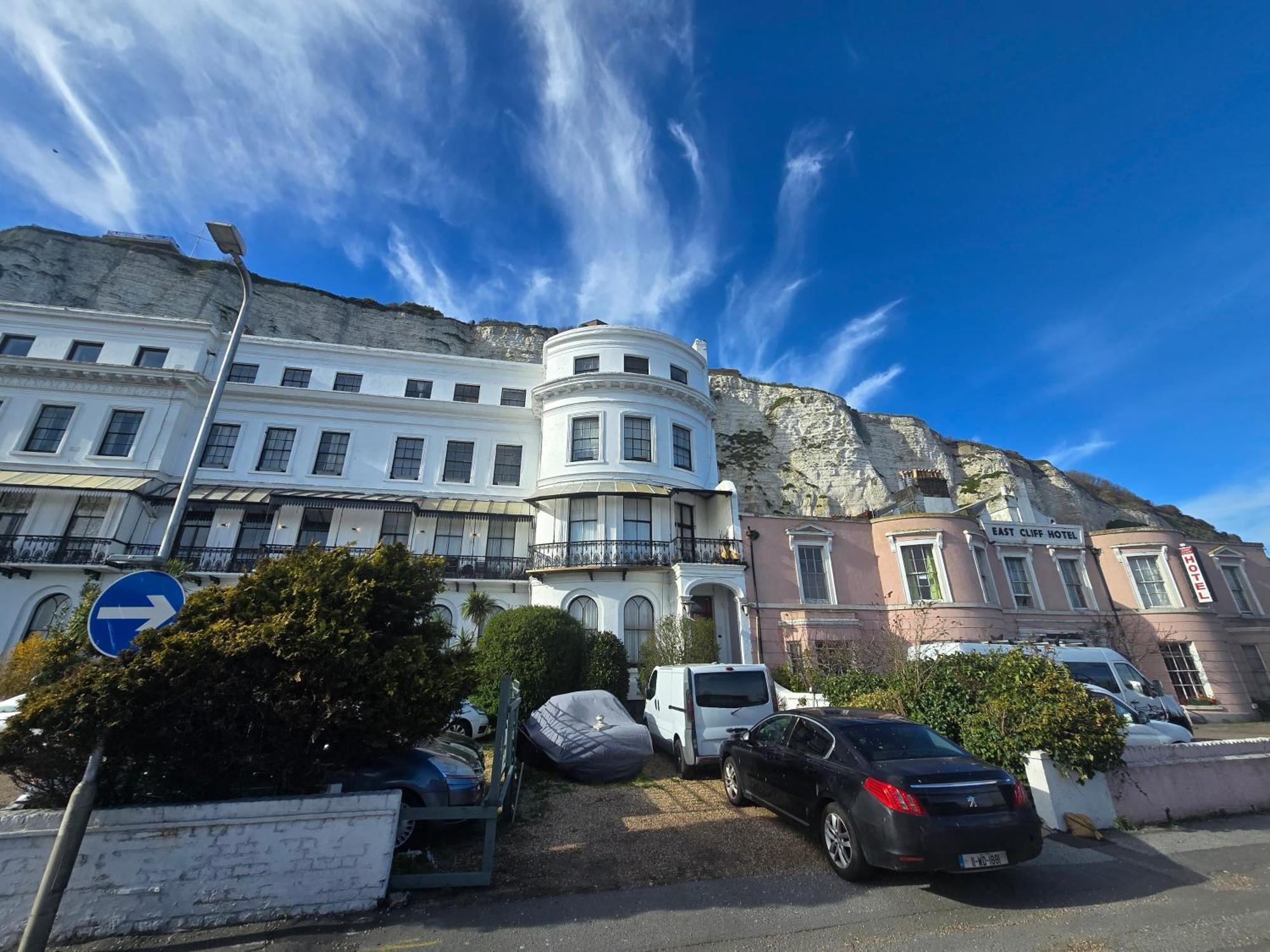 Studio Next To Port, Cliffs, With Parking Dover Esterno foto